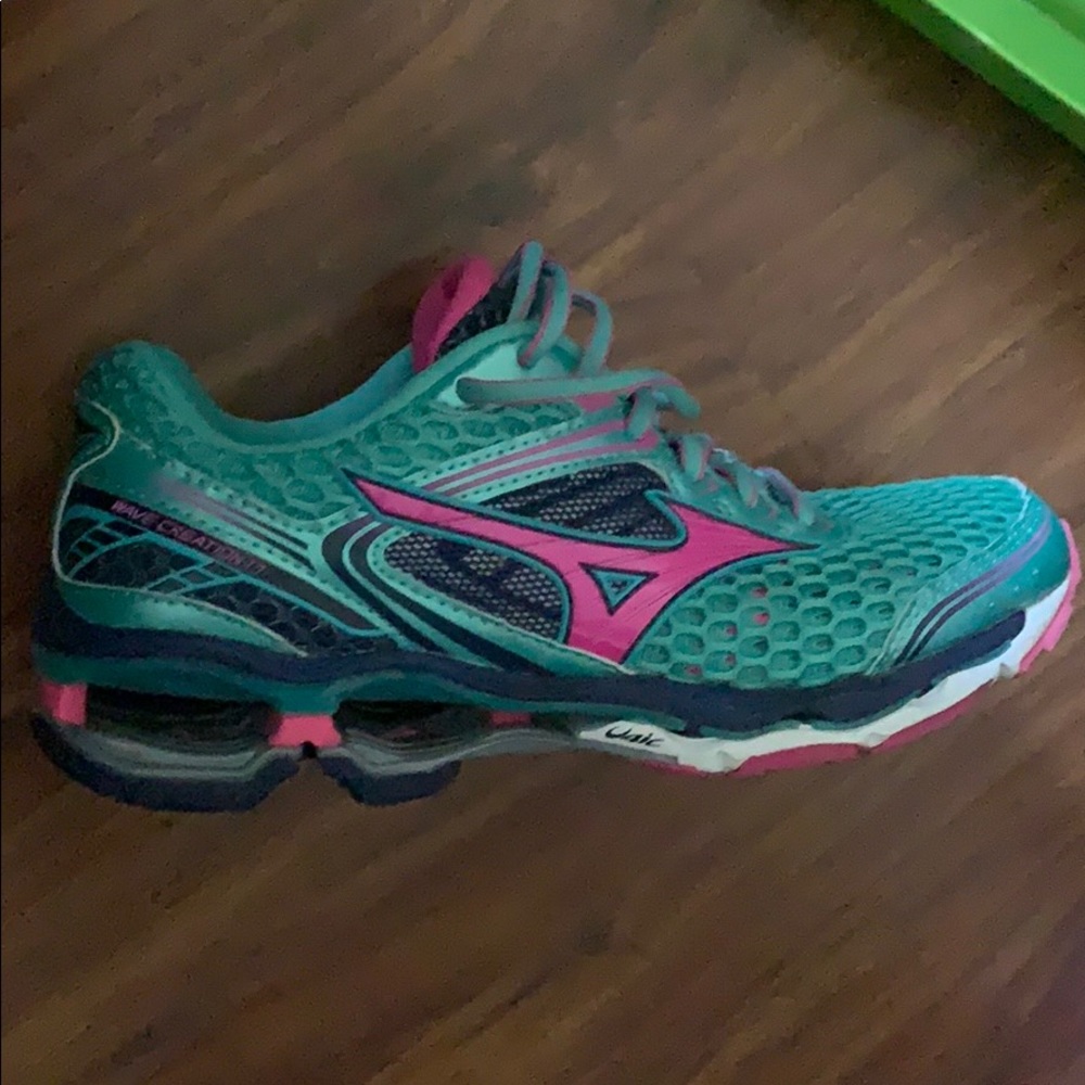 Mizuno wavi u4ic- Running sneakers